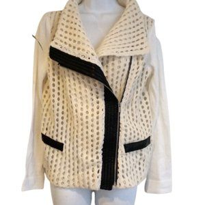 NWOT Very unusual off white jacket 99% cotton